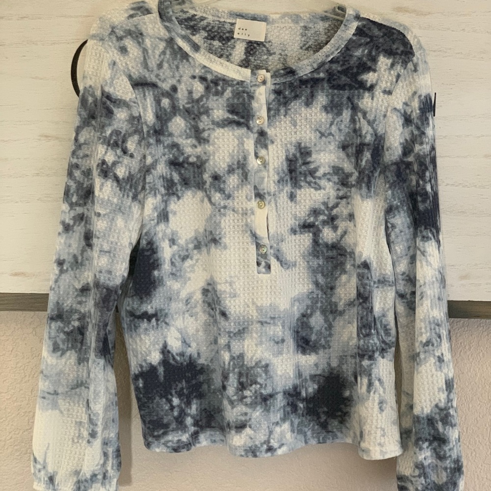 Long sleeve waffle shirt